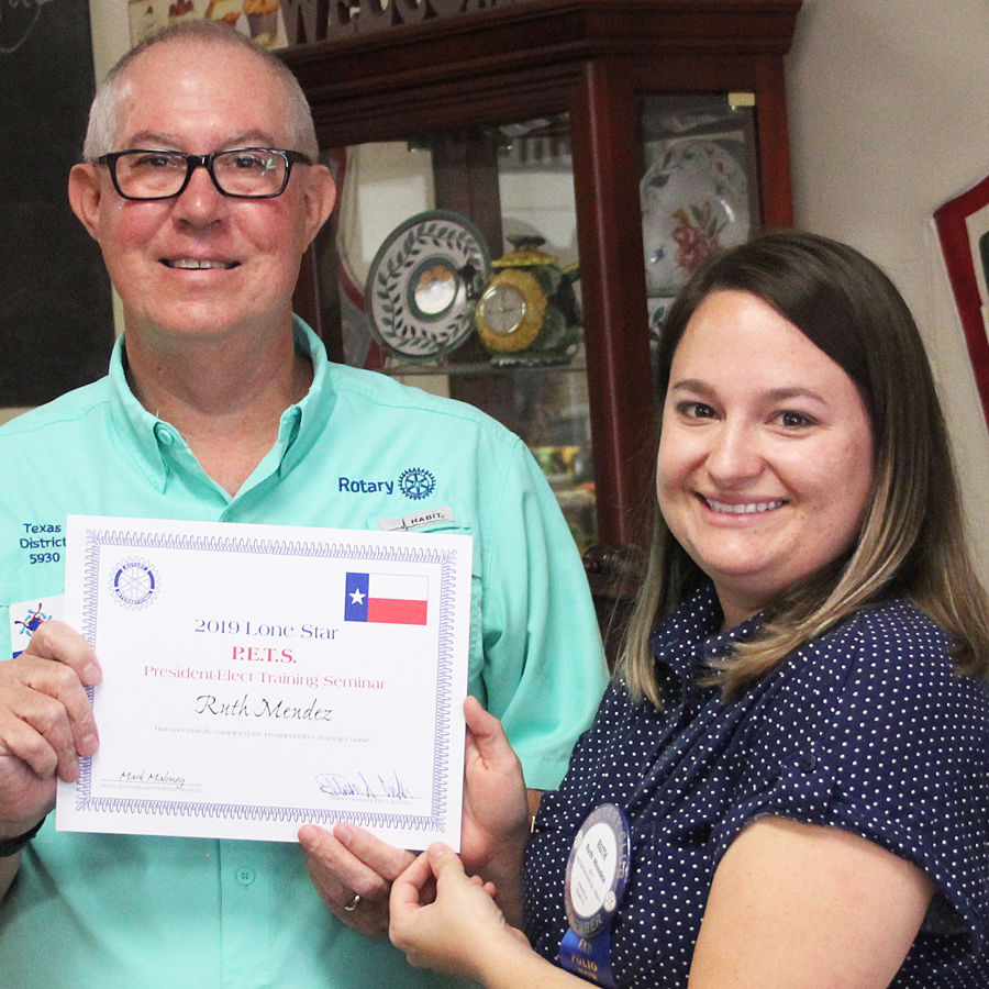 Rotary welcomes district governor